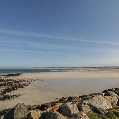 10 Inis Bo Finne